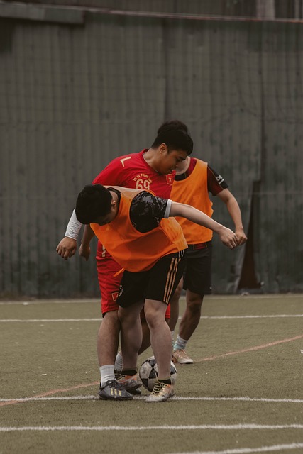 内马尔爸：内马尔最糟糕的阶段已经过去；我就是靠关注度赚钱